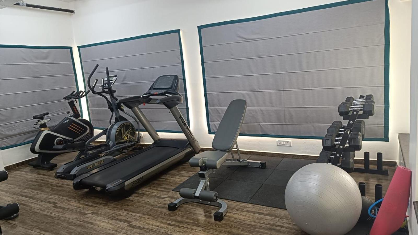 Skyla Studios & Suites - Hitech City Haydarabad Dış mekan fotoğraf