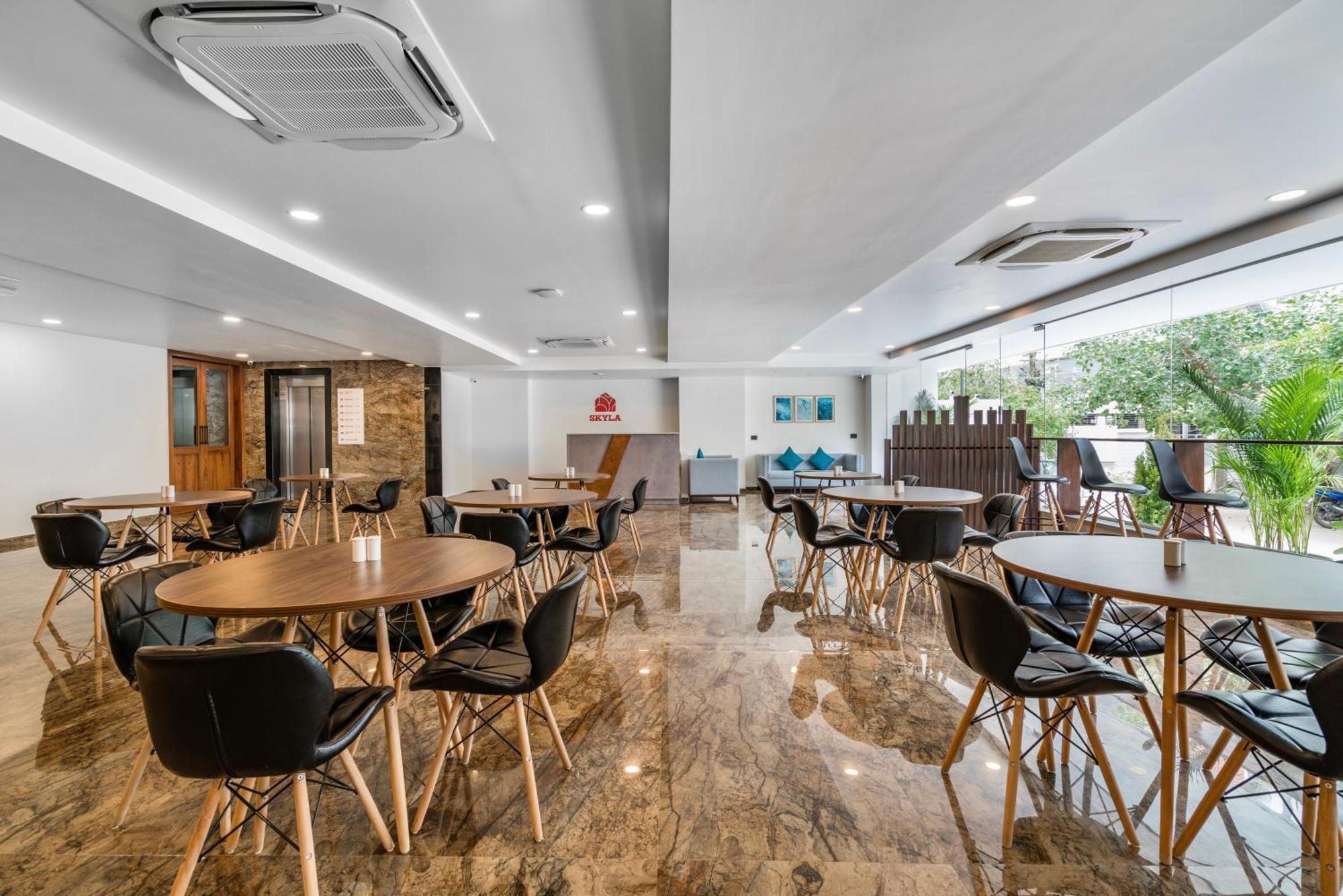 Skyla Studios & Suites - Hitech City Haydarabad Dış mekan fotoğraf